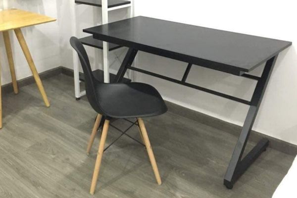  thu mua bàn làm việc chữ Z3