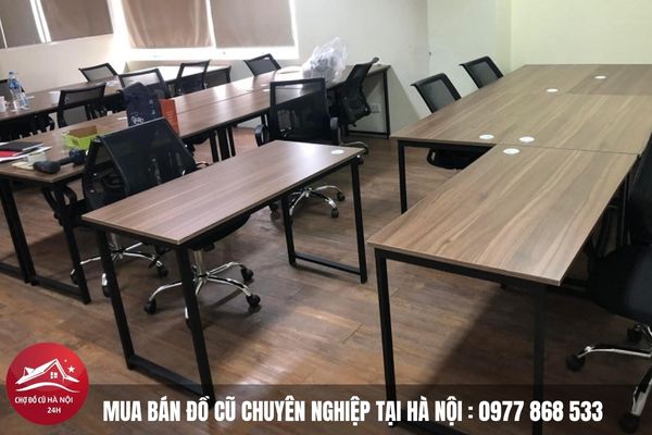 Thu mua bàn làm việc hiện đại2