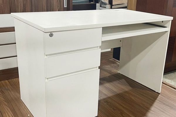 Chuyên thu mua bàn làm việc 1m2