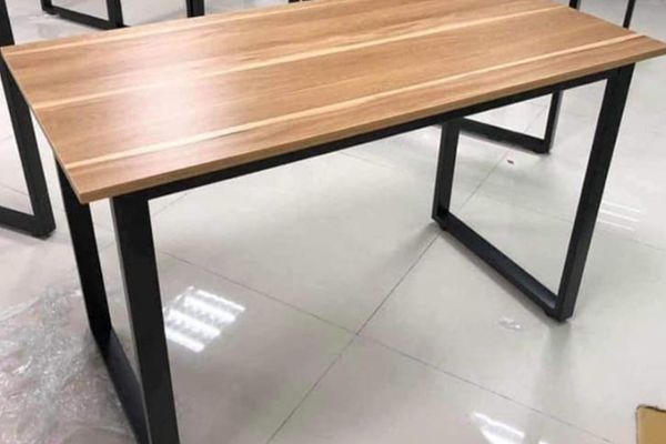 thu mua bàn làm việc chữ U1