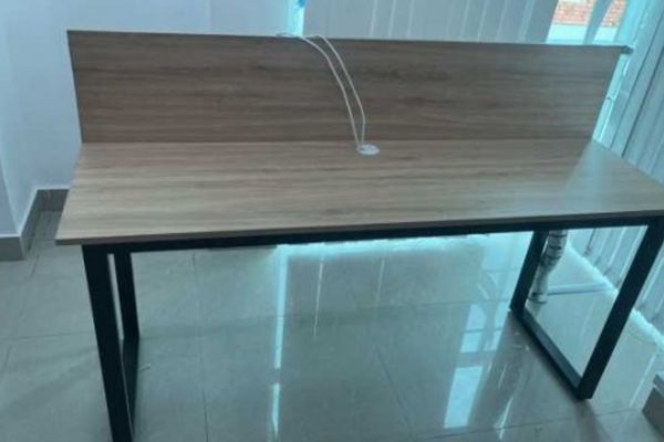 Thu mua bàn làm việc 1m6 3