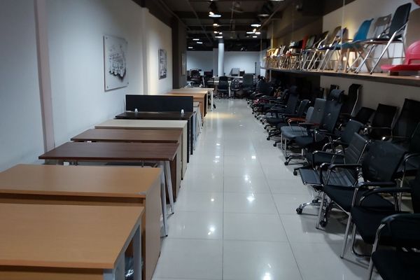 Thu mua bàn làm việc tại nhà 1