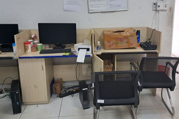 Thu mua bàn làm việc tại nhà