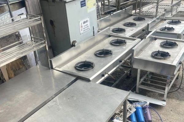 Thanh lý bếp công nghiệp cũ 1