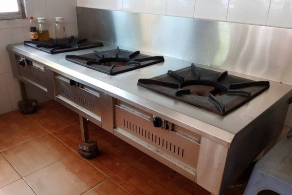 Thanh lý bếp công nghiệp cũ 