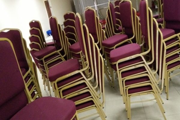 Thanh lý nội thất nhà hàng cũ