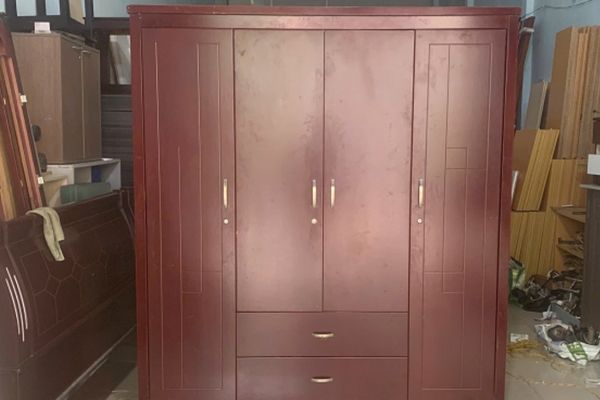 Thanh lý tủ quần áo cũ